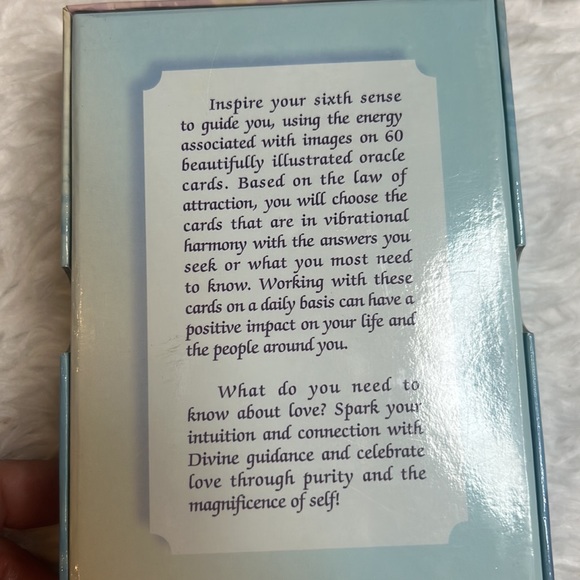 Celebration Of Love Oracle Cards - Picture 4 of 11